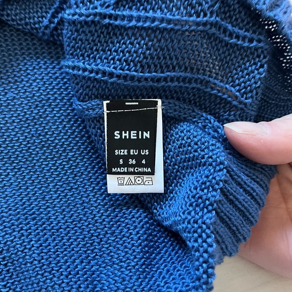 SHEIN V-Neck Cable Knit Sweater Vest Blue size Small - Picture 5 of 7